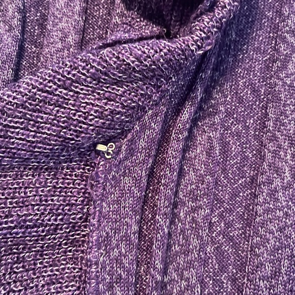 Dress Barn ruffled sweater - Picture 4 of 10